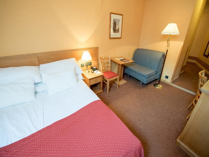 Hotell Rott 4*