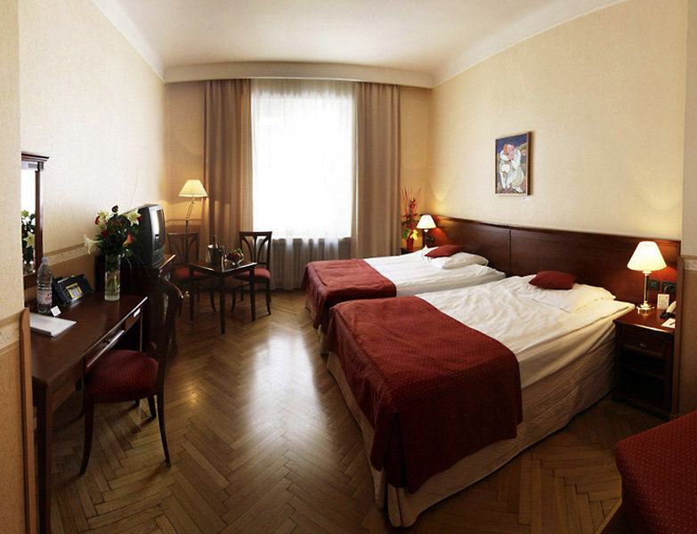 Rott Hotell